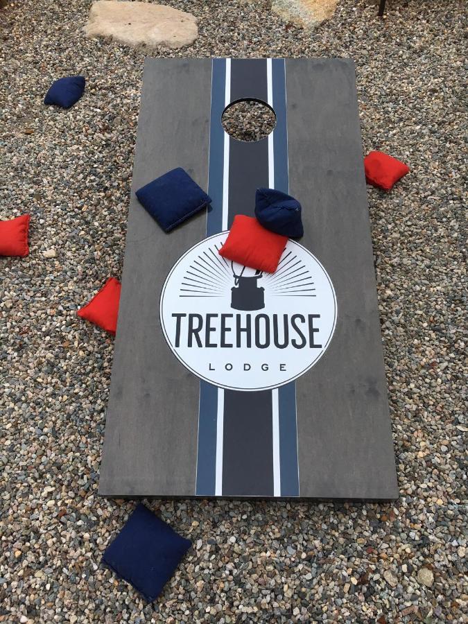 Treehouse Lodge Woods Hole Exterior photo